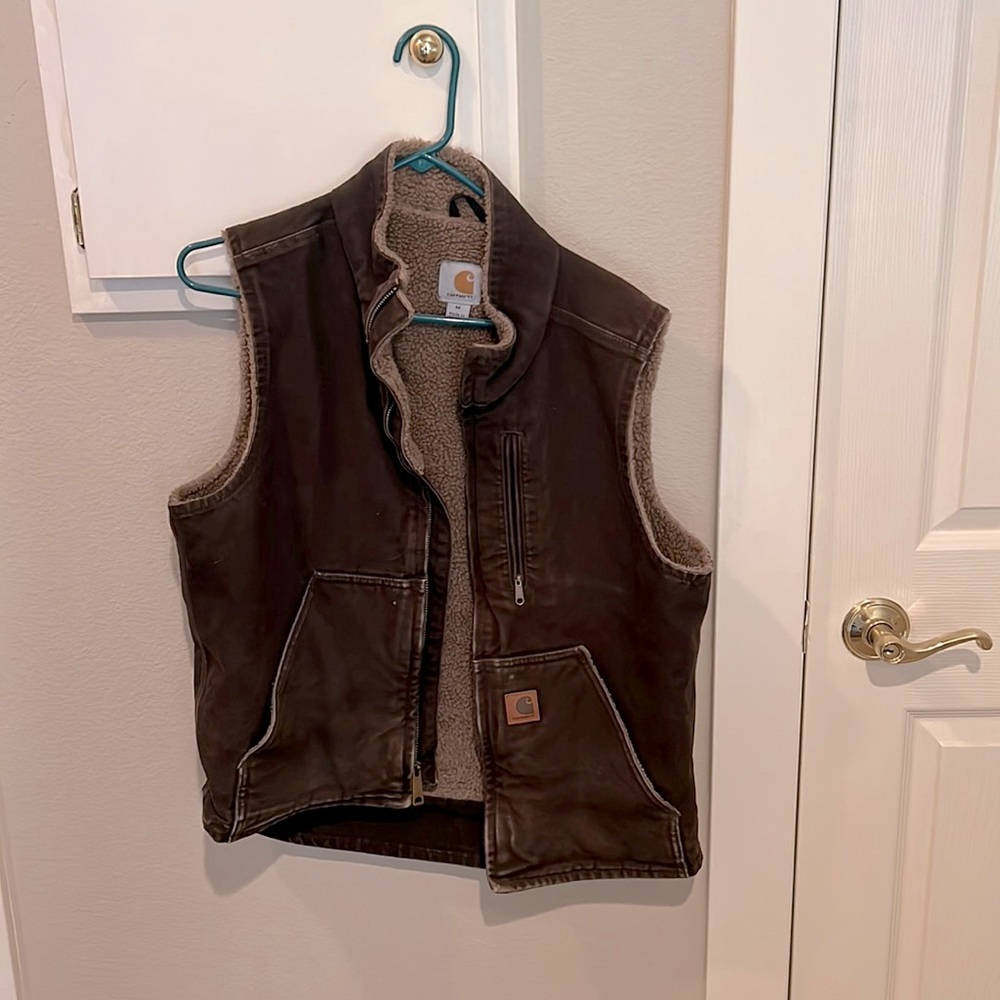 Men’s Carhartt vest medium